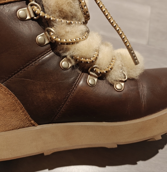 UGG Viki Waterproof Arctic Grip Boot with Shearling Lining - Picture 10 of 14